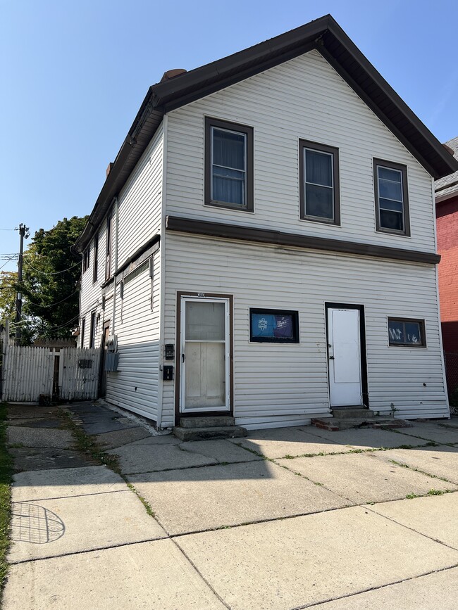 300 Busti Ave in Buffalo, NY - Building Photo - Building Photo