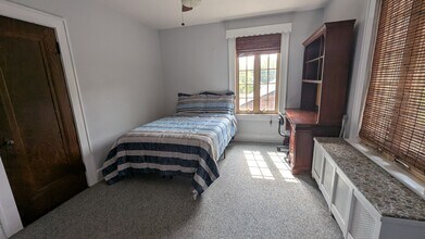 78 Roe Ave in Highland Falls, NY - Foto de edificio - Building Photo