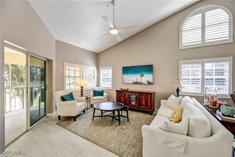 13900 Southampton Dr in Bonita Springs, FL - Building Photo - Building Photo