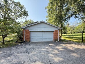 1133 Westmoor Pl in St. Louis, MO - Building Photo - Building Photo