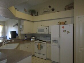 7201 L Pavia Blvd in Venice, FL - Building Photo - Building Photo