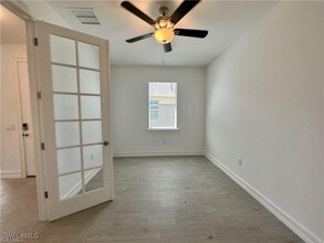 43860 Blue Heron Ln in Punta Gorda, FL - Foto de edificio - Building Photo