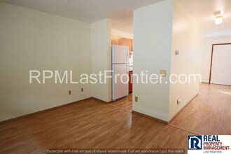 925 E 45th Ct-Unit -4 in Anchorage, AK - Building Photo - Building Photo