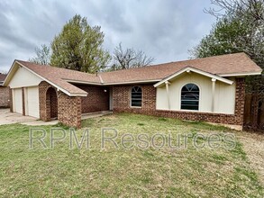 720 Willow Run in Yukon, OK - Building Photo - Building Photo