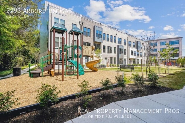 2293 Arboretum Wy in Reston, VA - Building Photo - Building Photo