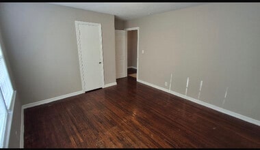 906 Appleby St NW in Huntsville, AL - Building Photo - Building Photo