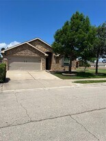 300 Briar Park Dr in Georgetown, TX - Building Photo