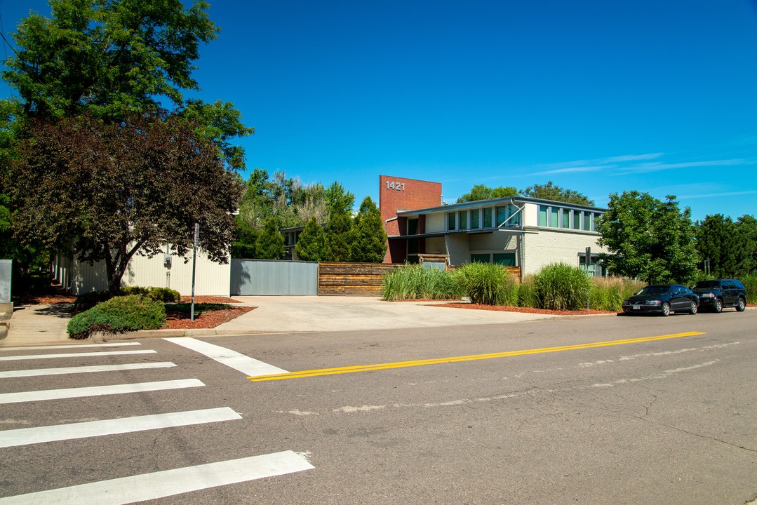 1421 Oneida Street Apartments in Denver, CO - Building Photo