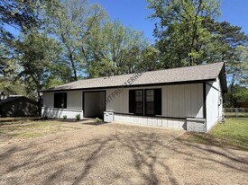 3611 Pelton Rd in Benton, AR - Building Photo