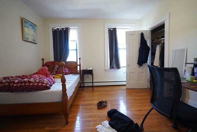 109 Windsor St, Unit 8 in Cambridge, MA - Building Photo - Building Photo