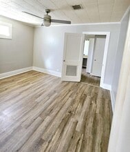 215 N Landry Dr in New Iberia, LA - Building Photo - Building Photo