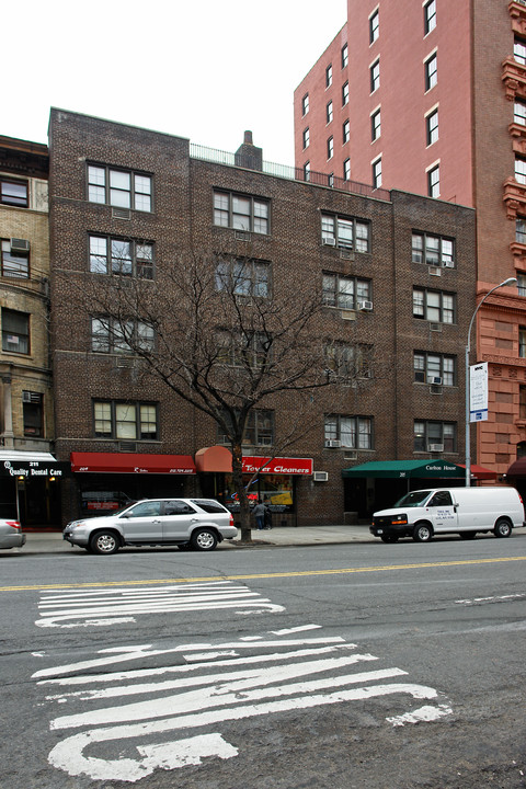 Carlton House in New York, NY - Building Photo