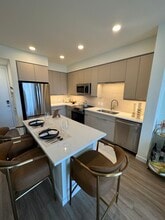 56 NE 29th St, Unit A1 in Miami, FL - Foto de edificio - Building Photo
