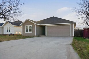 2050 Lillius St in Abilene, TX - Building Photo