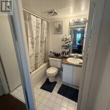 1470 Midland Ave in Toronto, ON - Building Photo - Building Photo