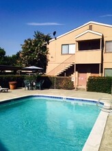 Brockford Place Apartments in Sacramento, CA - Building Photo - Building Photo