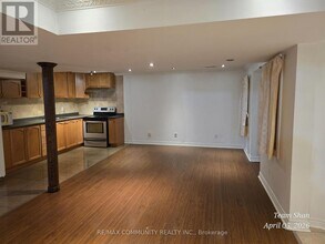 84 Chasser Dr in Markham, ON - Building Photo - Building Photo