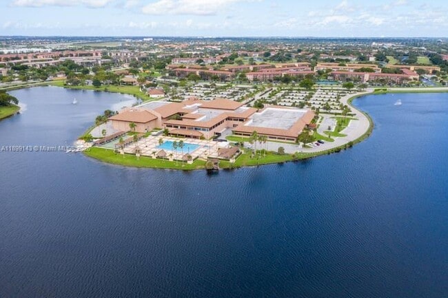 500 SW 130th Terrace in Pembroke Pines, FL - Building Photo - Building Photo
