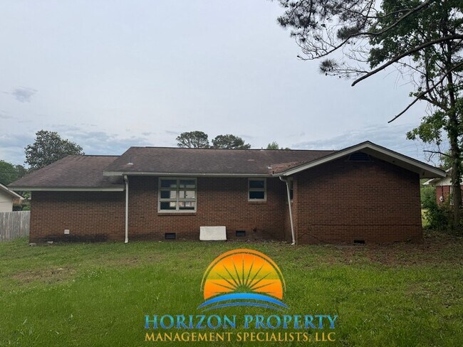6003 Trent Dr NW in Huntsville, AL - Building Photo - Building Photo