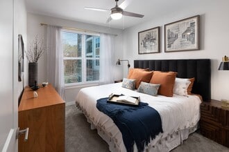 Overture Powers Ferry 55+ Active Adult Apartment Homes in Atlanta, GA - Foto de edificio - Building Photo