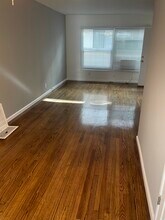 5931 Buffalo Ave, Unit 5931 in Van Nuys, CA - Building Photo - Building Photo