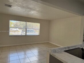 543 SW 61st Terrace in Margate, FL - Building Photo - Building Photo