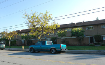 Crest Patio Apartments in Morgan Hill, CA - Building Photo - Building Photo