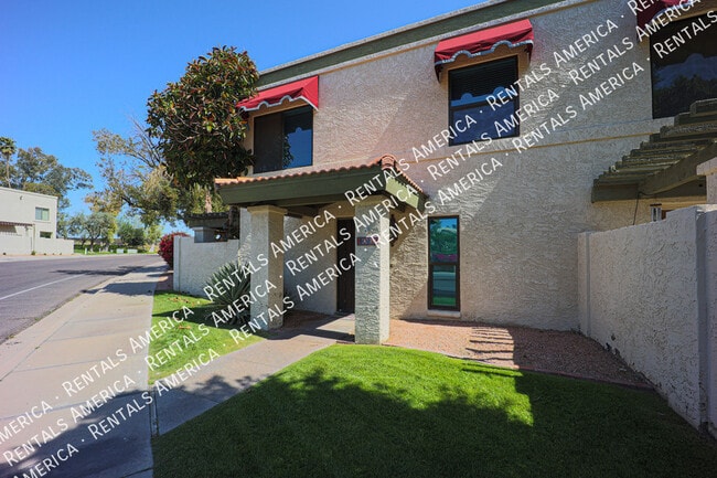 8449 S 48th St in Phoenix, AZ - Building Photo - Building Photo