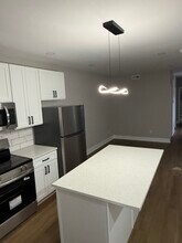 638 N 63rd St, Unit 2 in Philadelphia, PA - Building Photo - Building Photo