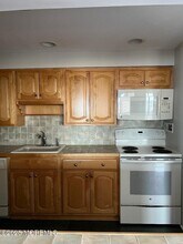 45 Ocean Ave in Monmouth Beach, NJ - Building Photo - Building Photo