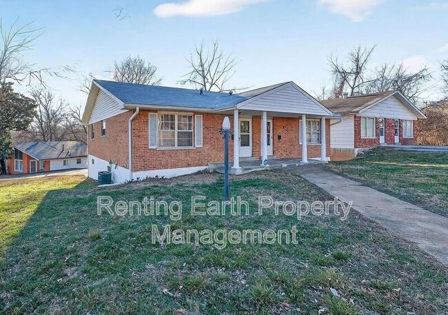 8908 Scottdale Ave in Jennings, MO - Building Photo - Building Photo