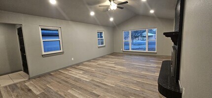 1521 S Missouri St in Pecos, TX - Foto de edificio - Building Photo