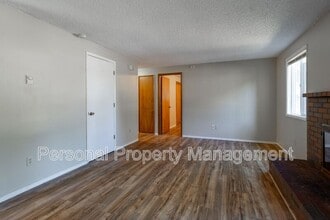 3100 V St in Vancouver, WA - Building Photo - Building Photo