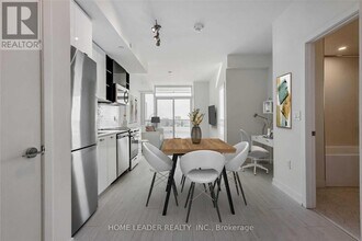 10 De Boers Dr in Toronto, ON - Building Photo - Building Photo