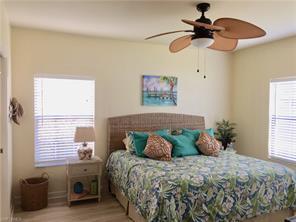3017 Driftwood Way-Unit -3001 in Naples, FL - Building Photo