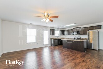 1377 Aurora Glen Dr in Rural Hall, NC - Building Photo - Building Photo