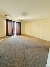 26 Manhasset Dr in Mastic Beach, NY - Foto de edificio - Building Photo