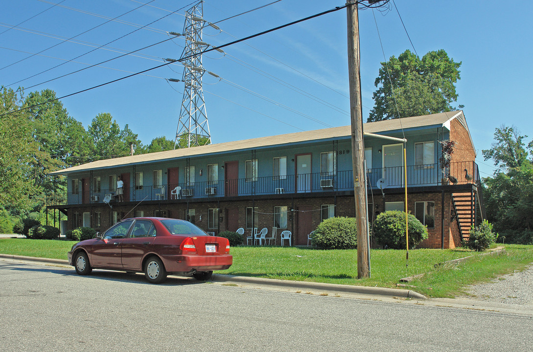 1819 Branch St in High Point, NC - Building Photo