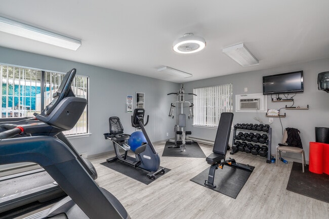 Drumlin Heights in Baldwinsville, NY - Building Photo - Interior Photo