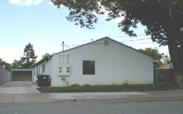 314 Lawton St in Antioch, CA - Foto de edificio - Building Photo