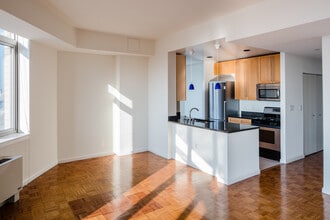 Avalon Riverview in Long Island City, NY - Foto de edificio - Building Photo
