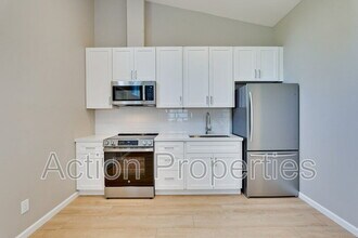 370 Camille Ct in Mountain View, CA - Building Photo - Building Photo