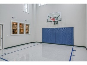 9733 8th St N in Lake Elmo, MN - Building Photo - Building Photo