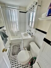 30 Bow St, Unit 14F in Somerville, MA - Building Photo - Building Photo