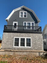 324 Russell Ave, Unit 1 in Williamsport, PA - Building Photo