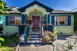 Multi-Family in Hollywood in Los Angeles, CA - Building Photo - Other