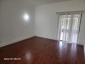 8336 NW 37th Pl in Sunrise, FL - Building Photo - Building Photo