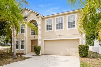 2401 Foxhollow Rd in Tavares, FL - Building Photo - Building Photo