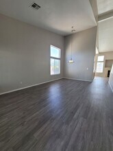 80 Tanglewood Dr in Henderson, NV - Building Photo - Building Photo