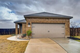 14225 Fallsprings Way in Manor, TX - Building Photo